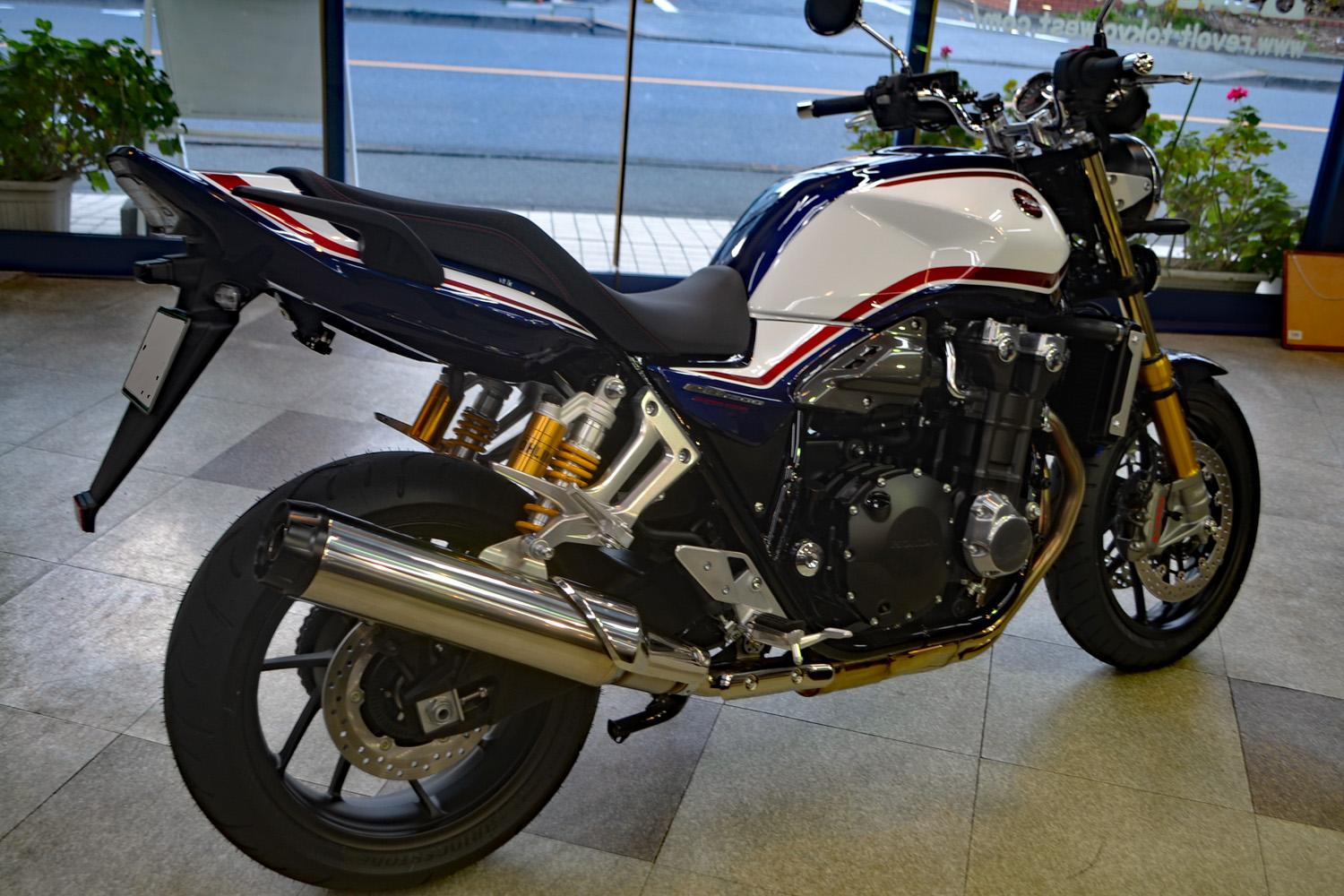 cb10s.jpg