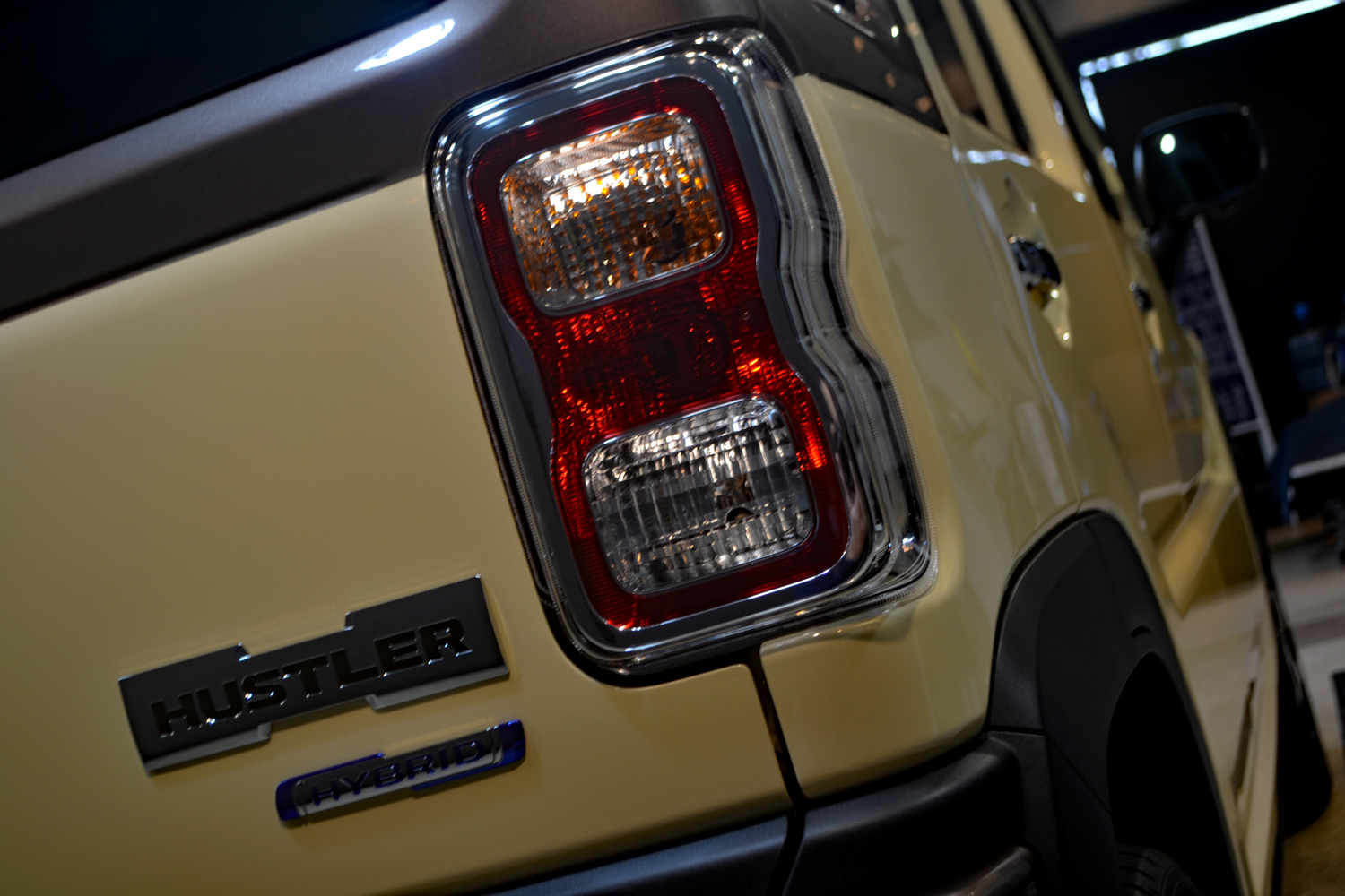 suzukih11.jpg