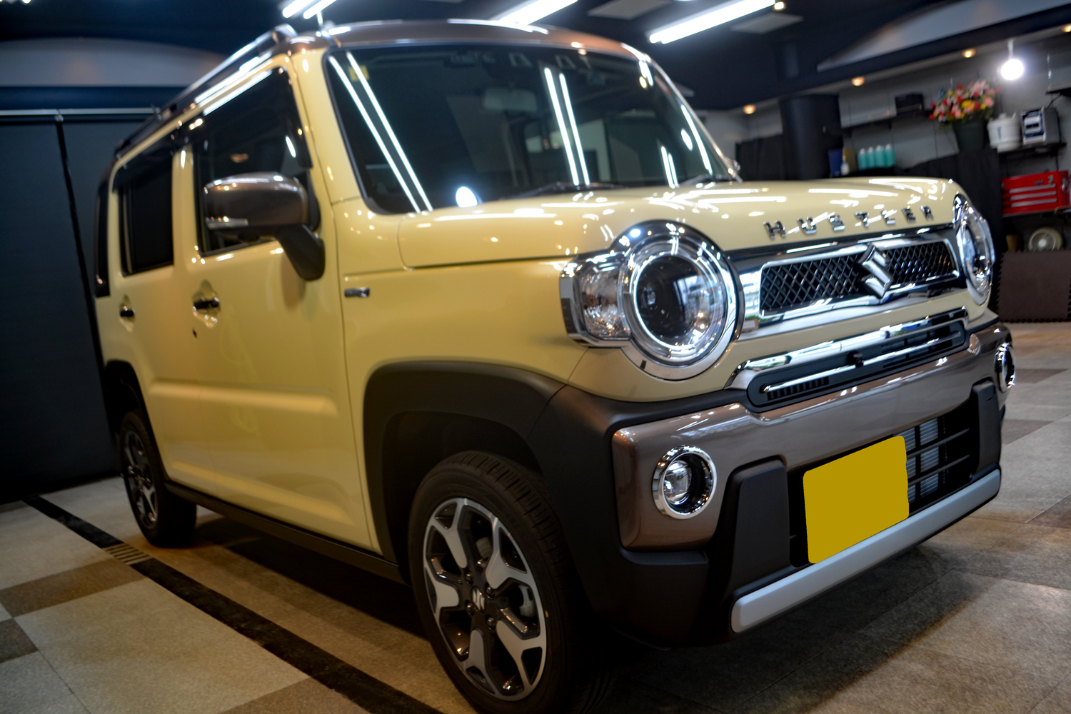 suzukih8.jpg